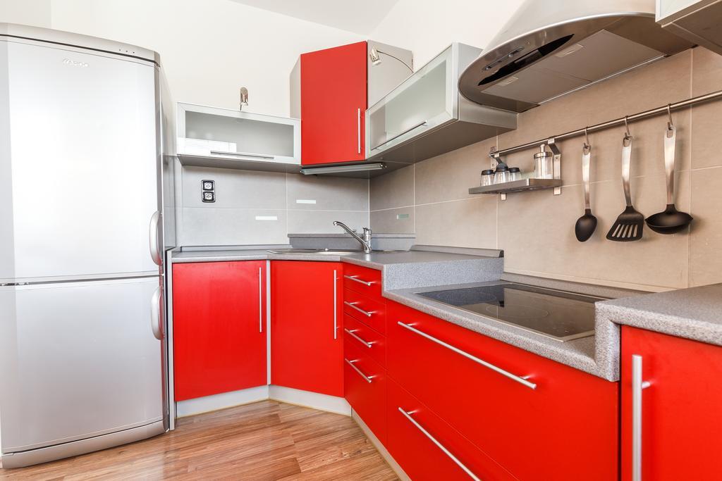 Modern Apartment With 2 Bedrooms Karlovy Vary Luaran gambar
